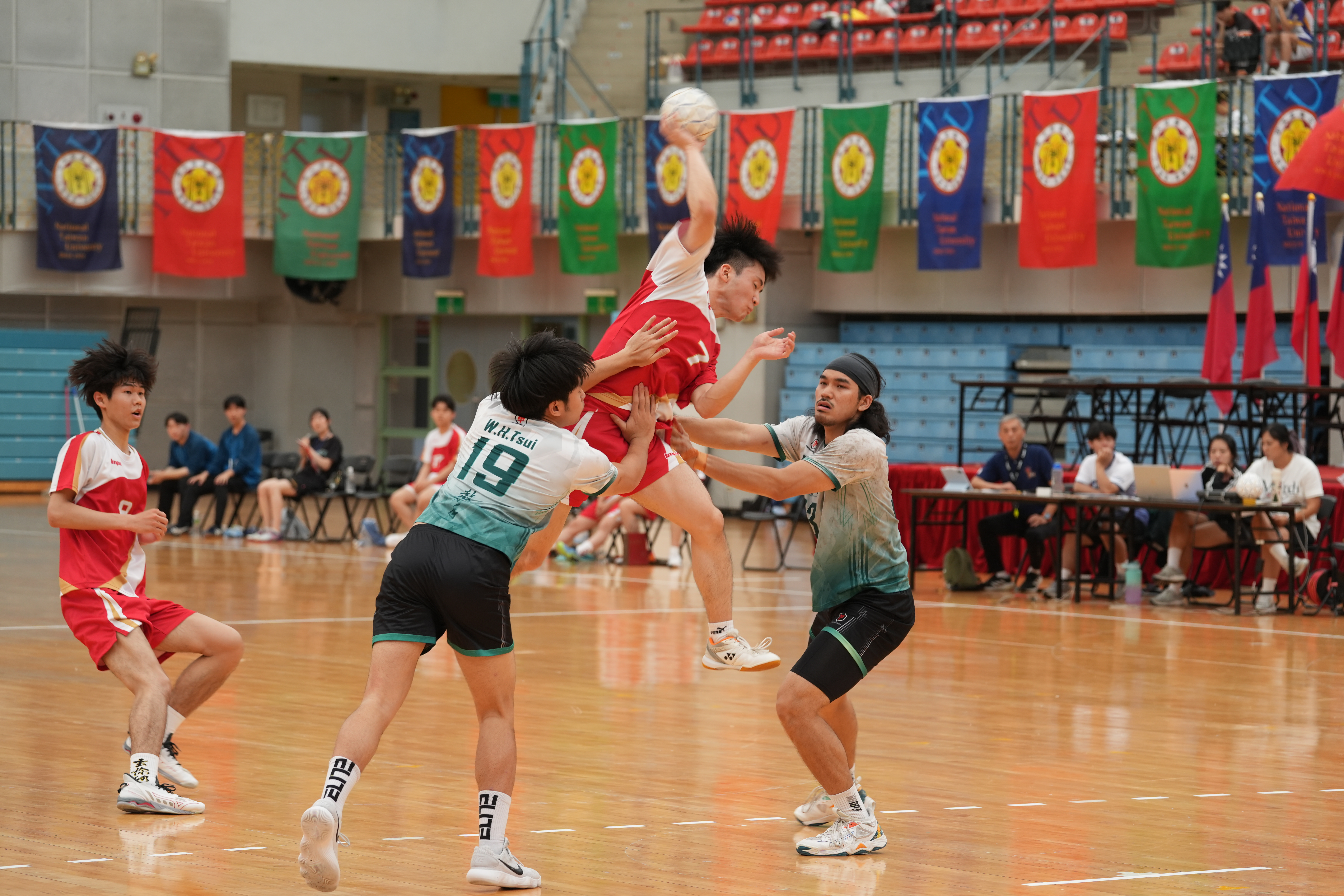 12學生男-NagoyaU vs EdUHK